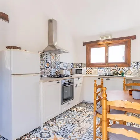 La Aldea De Santa Teresa, Casa La Higuera * Casares
