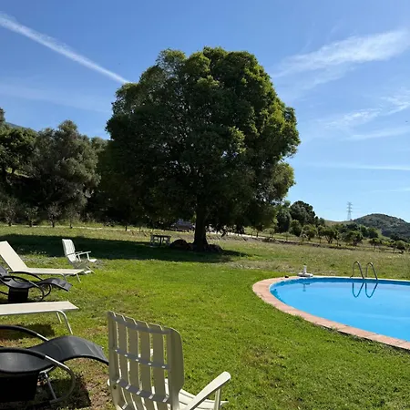 Chalet Santa Teresa, Casa La Higuera Casares
